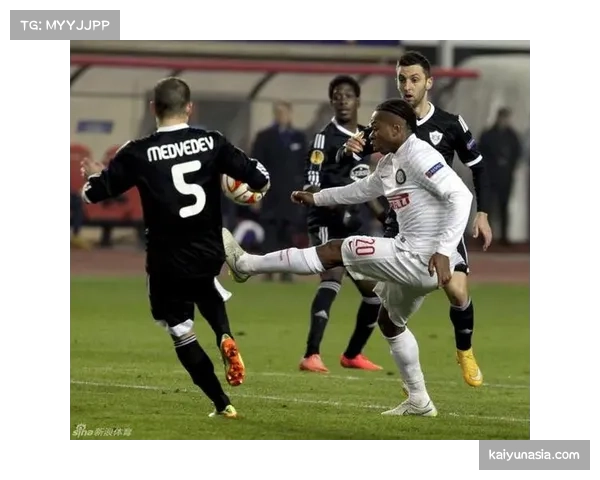 迪拜签约埃利斯补强 进攻火力有望进一步提升